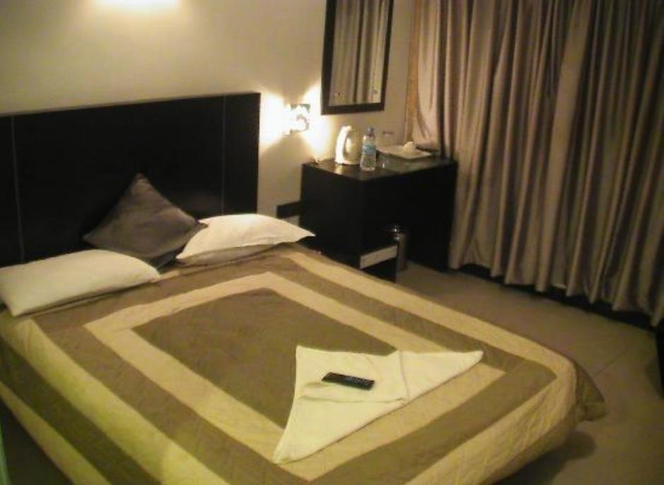 Hotel T.A.P. Gold Crest Bangalore Rom bilde